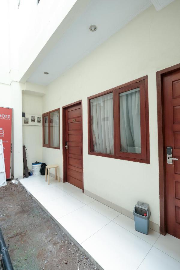 Hotel Reddoorz At Buah Batu 5 à Bandung Extérieur photo